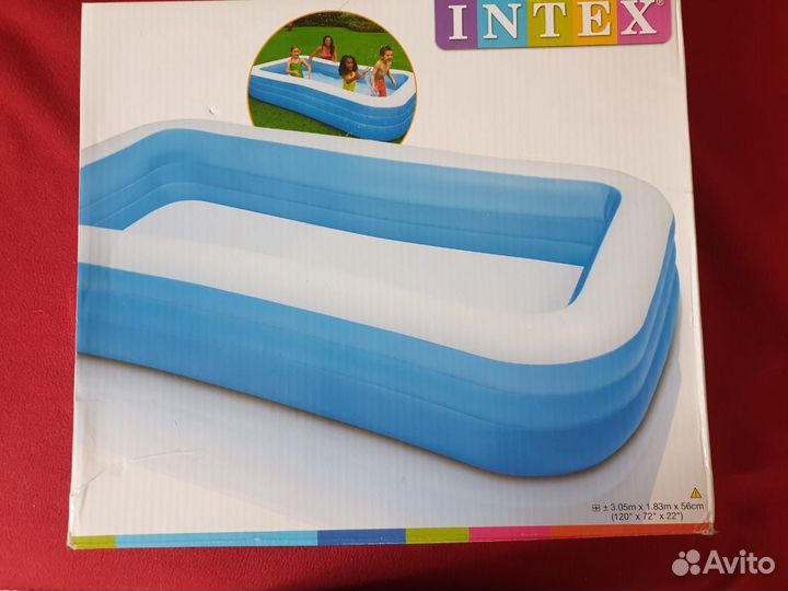 Надувной бассейн