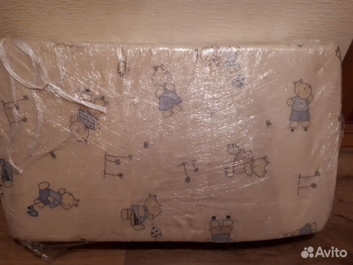 Бортики в кроватку