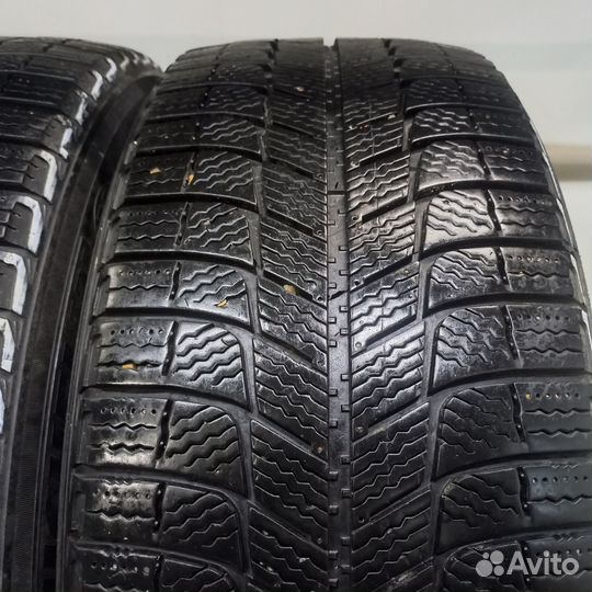 Michelin X-Ice 3 215/55 R17 98H