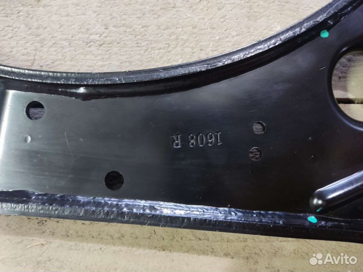 Рычаг правый передний skoda octavia a5