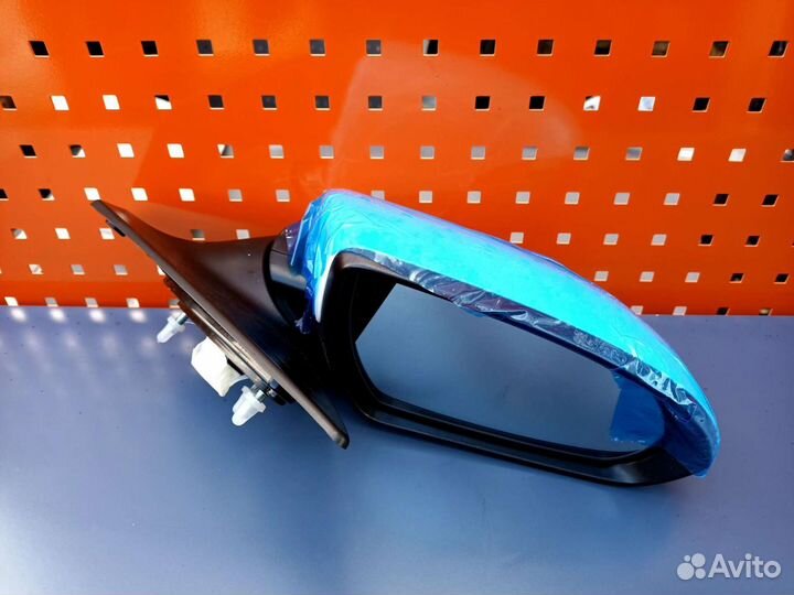 Зеркало правое Hyundai Elantra 2019 белое