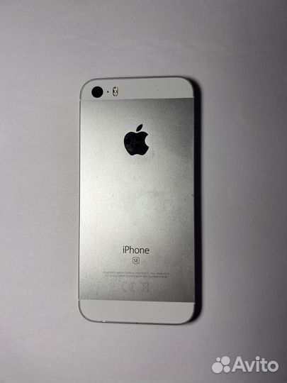 iPhone SE, 32 ГБ