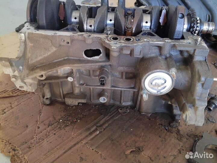 Двигатель на запчасти тойота пробокс 1nz-fe