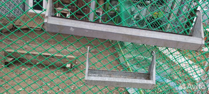 Кормушки для кур