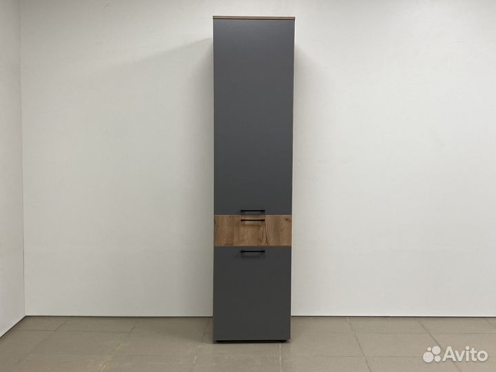 Пенал шкаф распашной