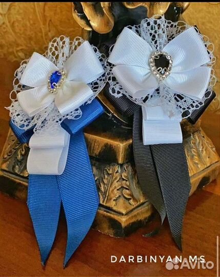 Школьные галстуки и бантики