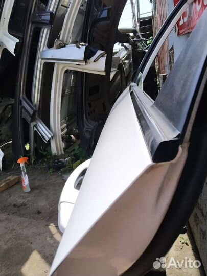 Задняя левая дверь Hyundai Sonata 2019 год