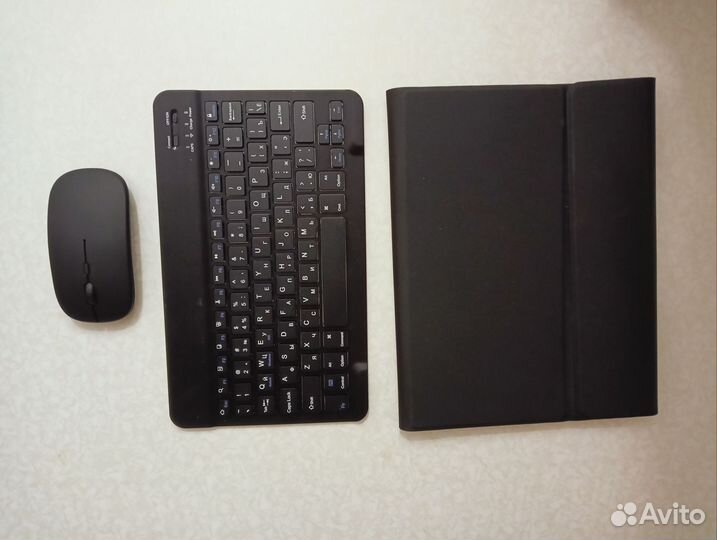 Новые беспроводная клавиатура, мышь, чехол