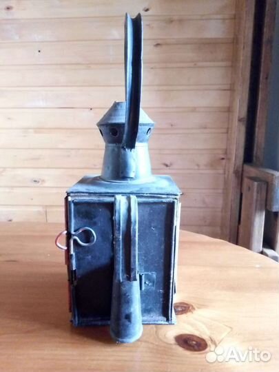 Железнодорожный фонарь сигнальный керосиновый