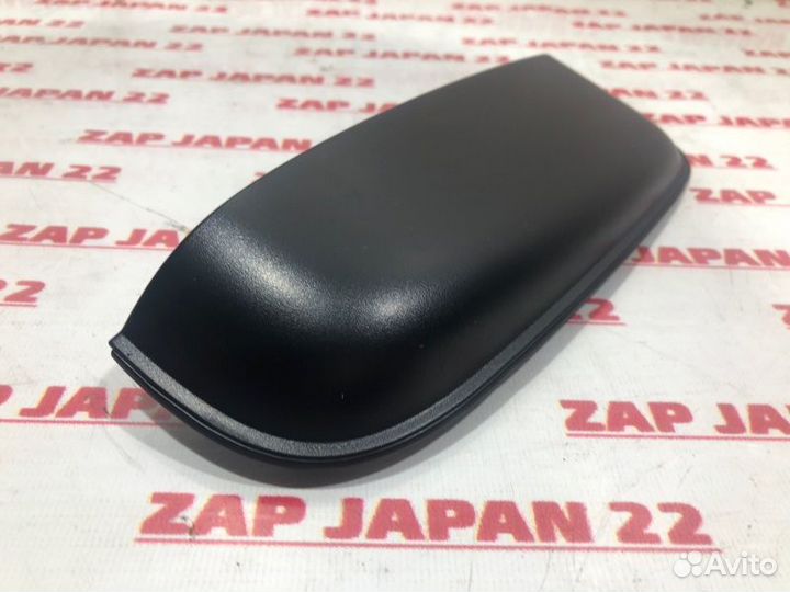 Накладка двери багажника Toyota Rav4 SXA11