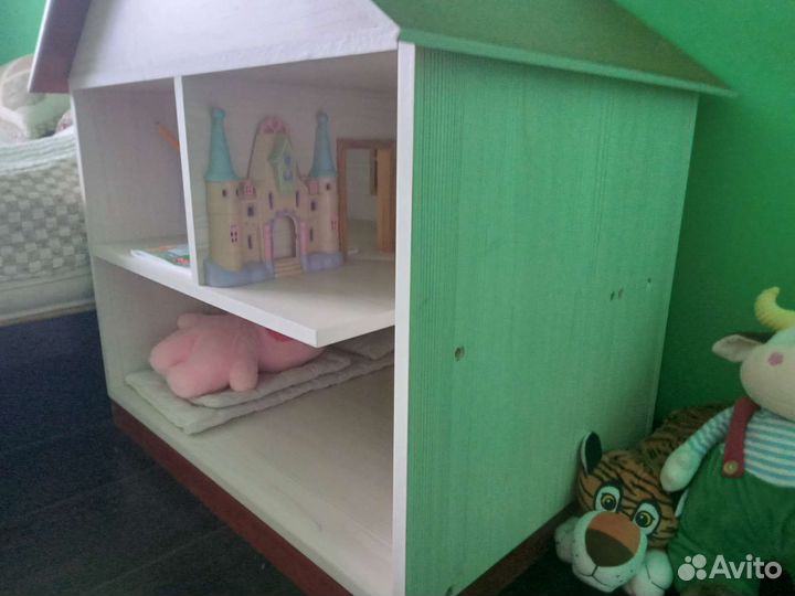 Домик кукольный