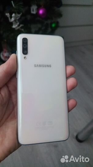 Samsung Galaxy A70, 6/128 ГБ