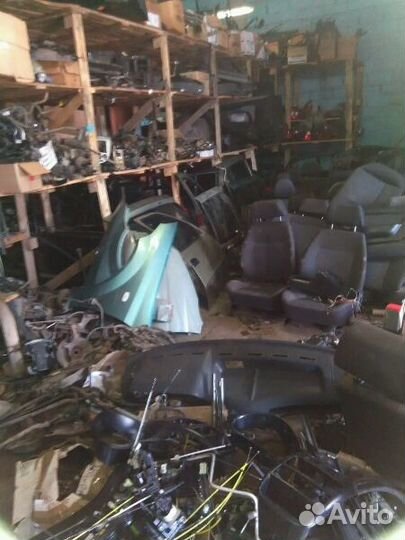 Форсунка двигателя Рено Логан Сандеро до 2014г.в