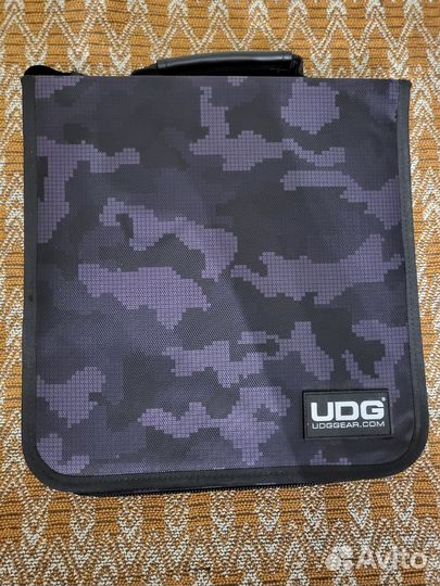 Сумка для дисков UDG ultimate CD wallet 128