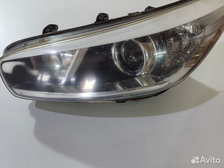 Фара левая на Kia ceed 2013 год