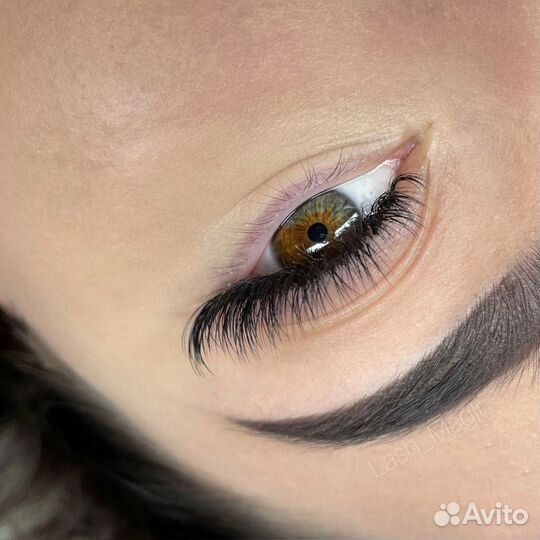 Наращивание ресниц модель