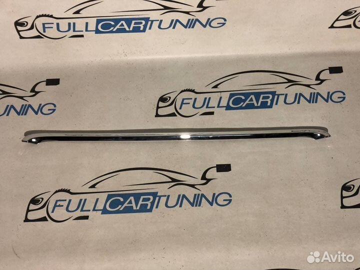 Volvo XC60 хром на капот от решетки радиатора