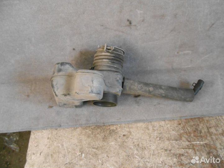 Патрубок воздушного фильтра Toyota Camry Gracia, M