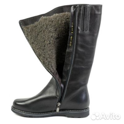 Новые зимние сапоги на широкую голяшку (39 размер)