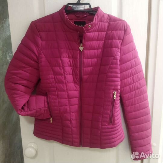 Куртка Guess. M- ка