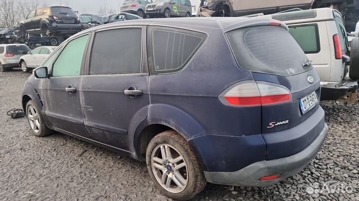 Фонарь задний правый ford S-MAX