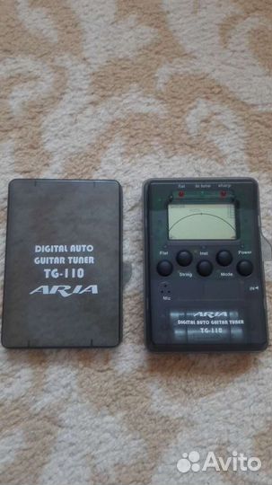 Тюнер, принадлежности для гитары