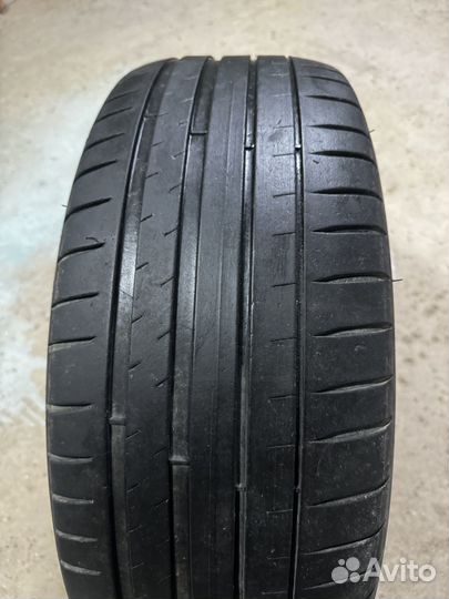 Michelin Pilot Sport 4 215/55 R17