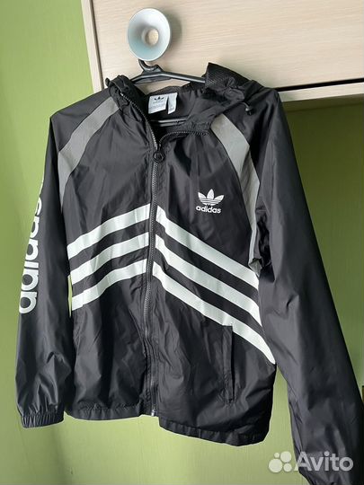Ветровка Adidas