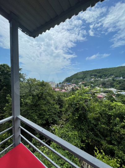 Дом 35 м² на участке 5 сот.