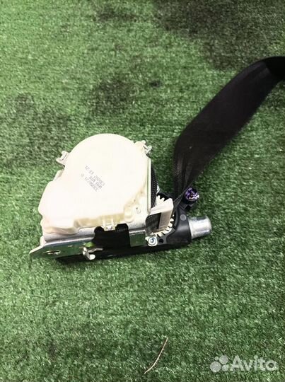 Ремень безопасности с пиропатроном Audi Q7 2005