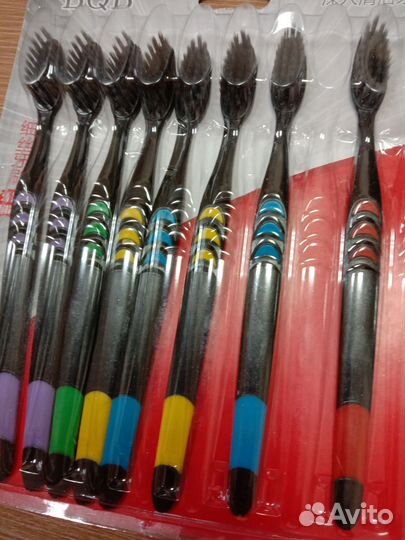 Зубная щетка