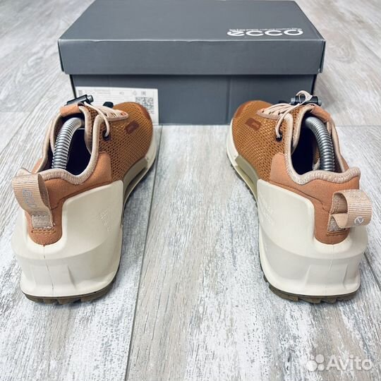 40 р Новые кроссовки Ecco biom 2.0 W