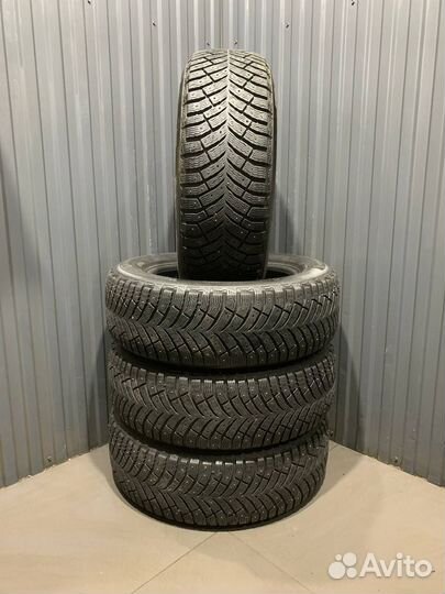 Michelin X-Ice North 4 SUV 225/60 R18 104T