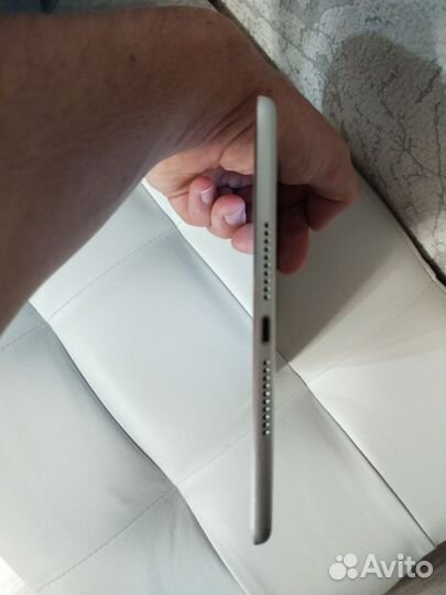 iPad mini 4 cellular 64GB