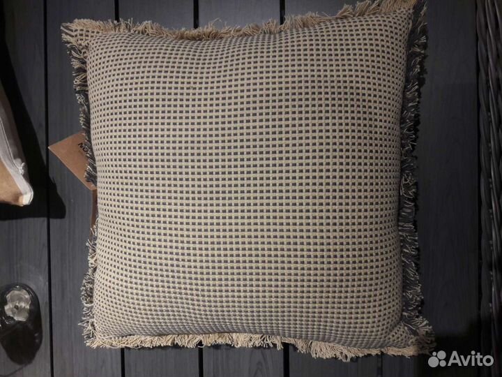 Подушка 45 см новая съемный чехол