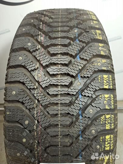 Goodyear UltraGrip 500 215/55 R16 93T