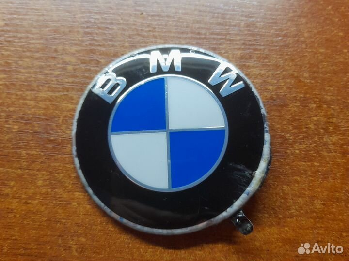 Значок от бмв
