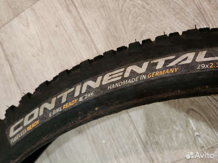 Continental Cross King 29x2.3 (BlackChili)