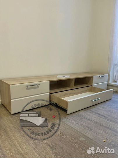 Тумба под телевизор