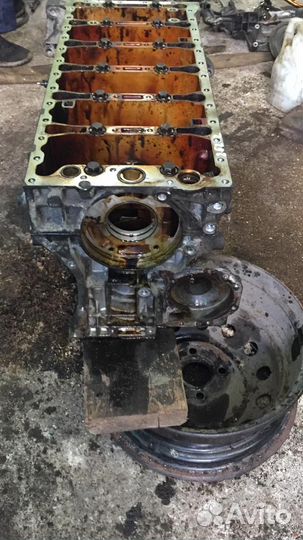 Блок цилиндров двигателя Volvo S80 I TS XY 2.9 2.8