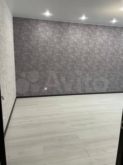 2-к. квартира, 72,7 м², 3/10 эт.