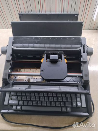 Пишущая машинка