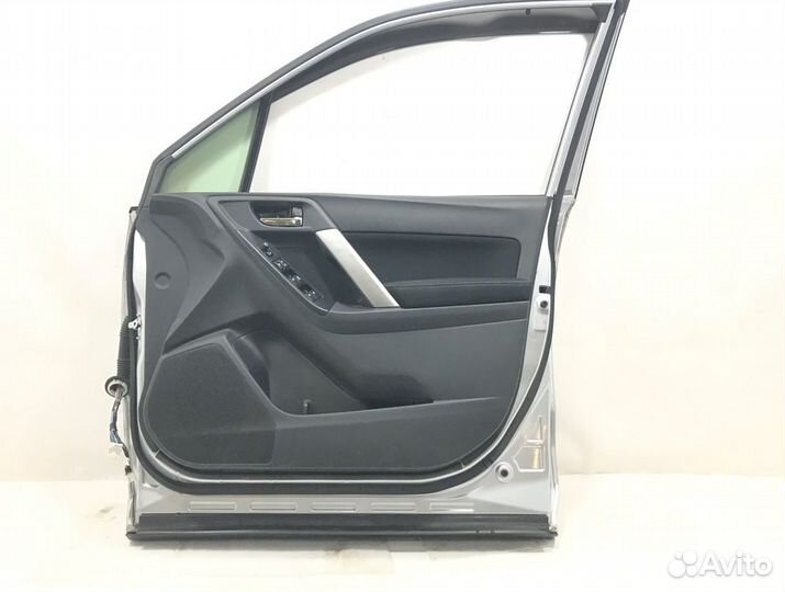 Дверь правая передняя Subaru Forester SJ