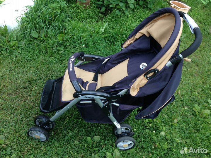 Коляска прогулочная