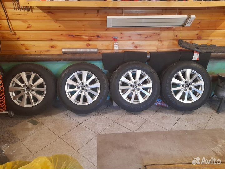 R17 Goodyear EfficientGrip 225/65, PCD 5x114.3 DIA 67.1