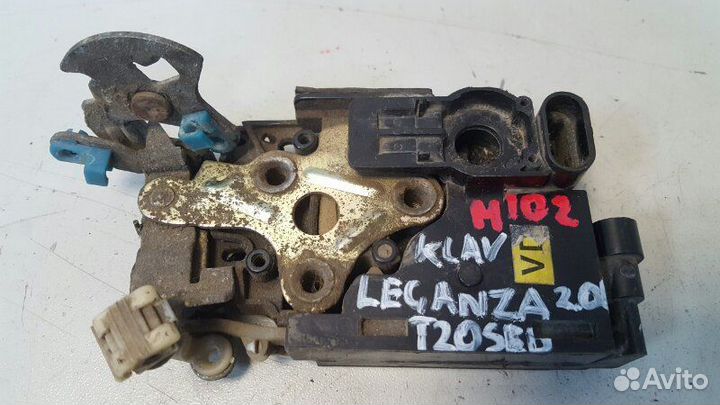 Замок двери передний левый Daewoo Leganza V100
