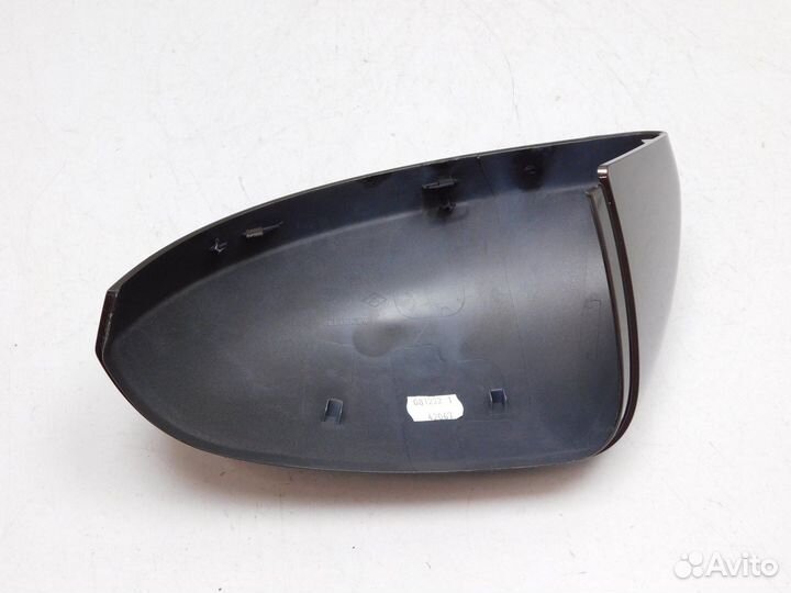 Крышка/накладка зеркала правого Renault Arkana