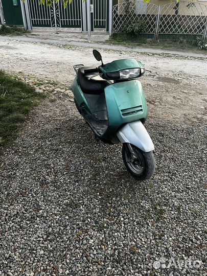 Honda lead 90