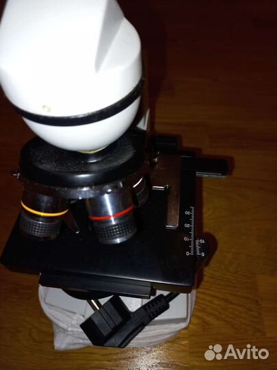Микроскоп медицинский