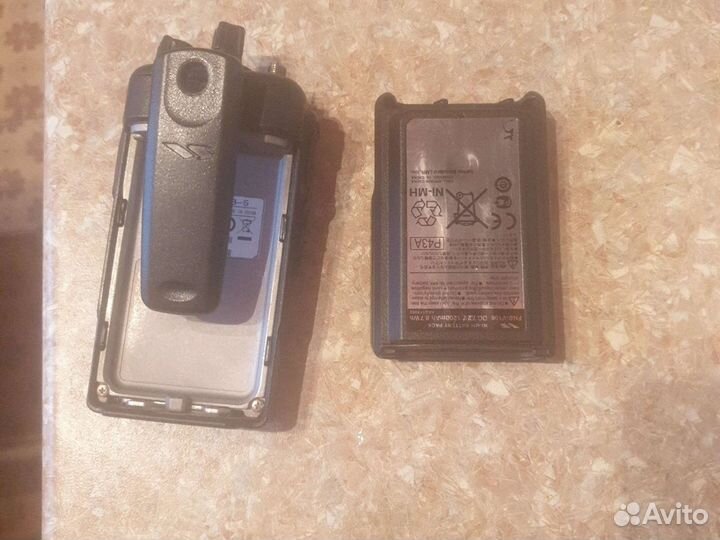 Радиостанция вертекс стандарт VX-231